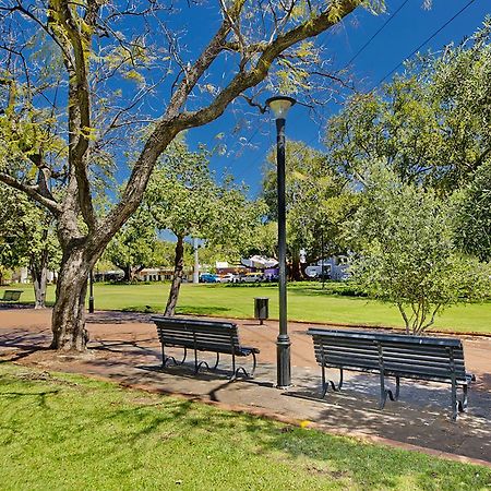 Myozexp Palmerston Lodge Перт Экстерьер фото